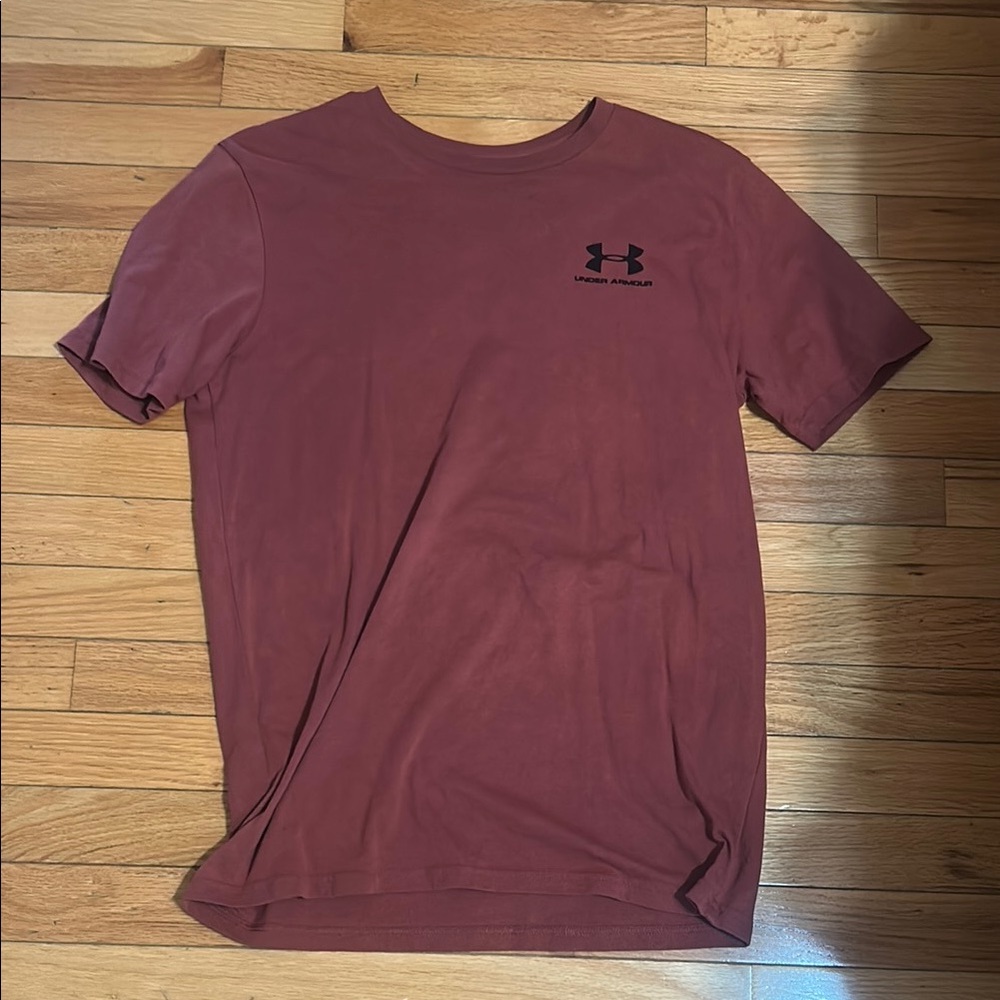 Under Armour Men's Burgundy Short Sleeve Tee